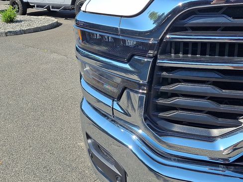 Used 2026 RAM 2500 Big Horn AWD/4WD image 19