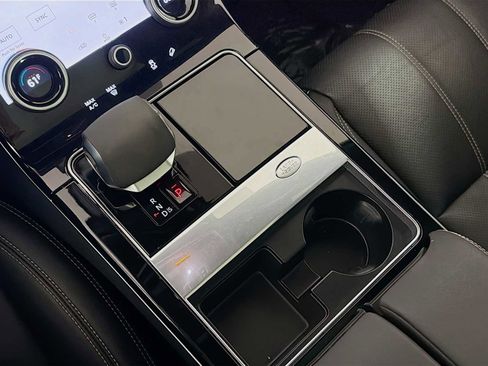 Used 2022 Land Rover Range Rover Velar R-Dynamic S image 18
