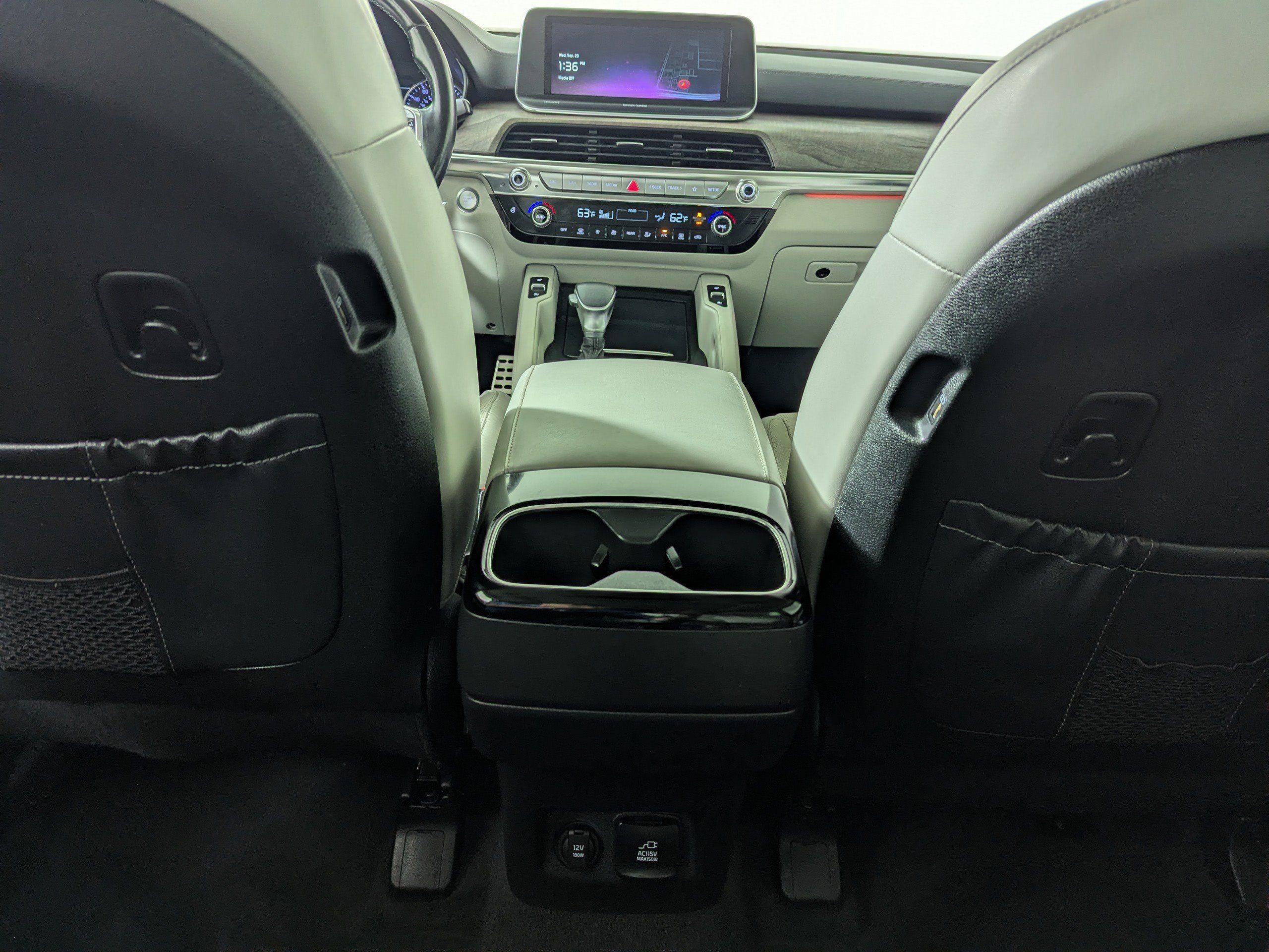 Used 2020 Kia Telluride SX w/ SX Prestige Package AWD/4WD image 13