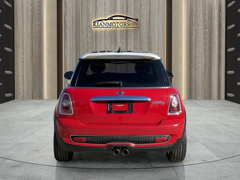 Used 2010 MINI Cooper S w/ Premium Pkg image 6