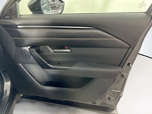 Used 2025 MAZDA CX-50 AWD 2.5 Hybrid w/ Premium Pkg image 34