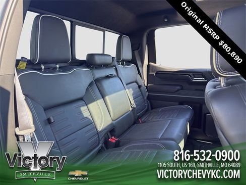 Used 2025 GMC Sierra 1500 AT4X image 18