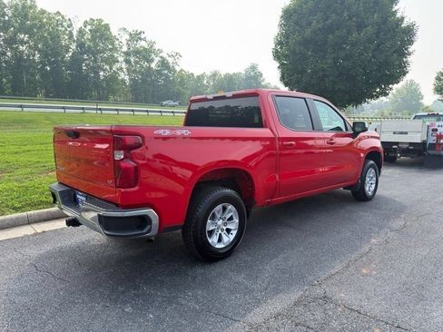 Used 2026 Chevrolet Silverado 1500 LT AWD/4WD image 7