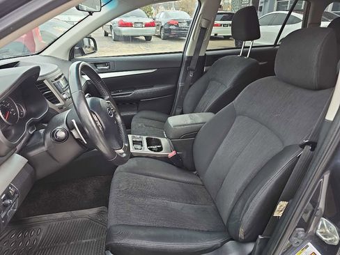 Used 2013 Subaru Outback 2.5i Premium w/ All-Weather Pkg image 9