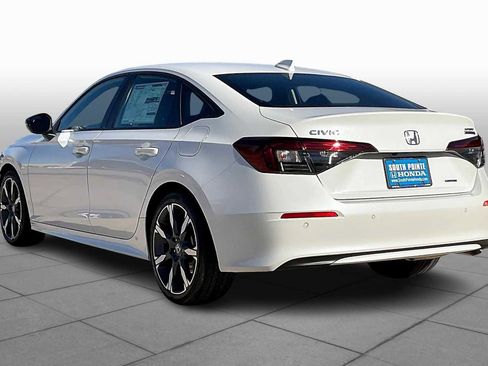 Certified 2025 Honda Civic Sport Touring image 12