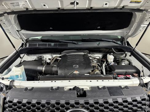 Used 2020 Toyota Tundra SR5 AWD/4WD image 23