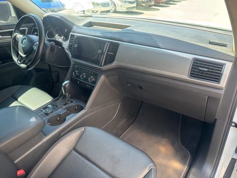 Used 2018 Volkswagen Atlas SE image 17