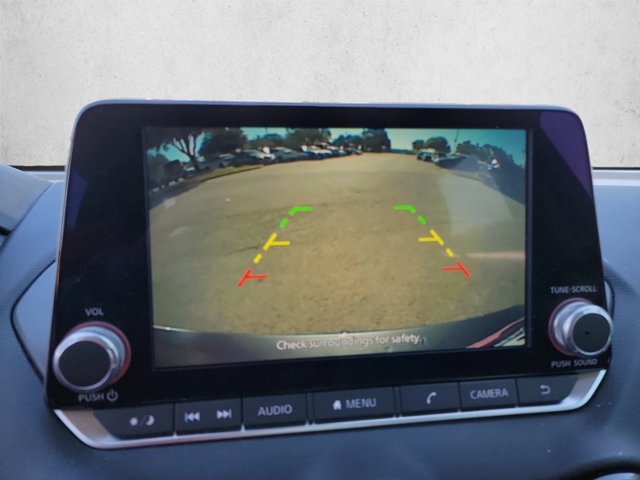 Used 2022 Nissan Sentra SV FWD image 14