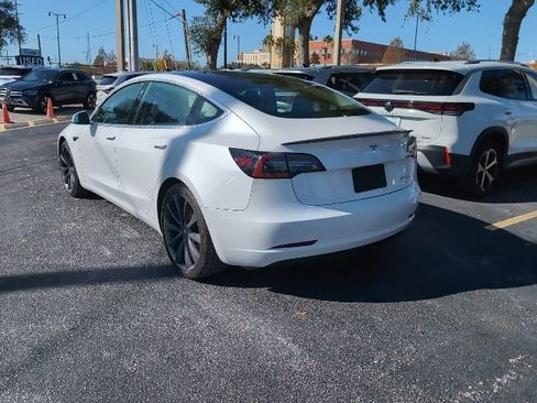 Used 2020 Tesla Model 3 Performance image 4