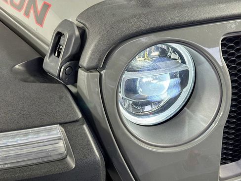 Used 2019 Jeep Wrangler Unlimited Rubicon image 36