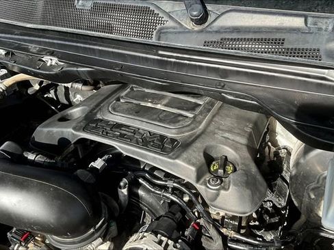 Used 2021 RAM 1500 Laramie AWD/4WD image 30