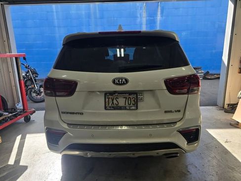 Used 2019 Kia Sorento SX image 5