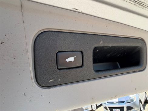 Used 2014 Honda Pilot Touring image 24