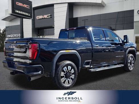 Used 2025 GMC Sierra 2500 Denali w/ Denali Reserve Package image 9