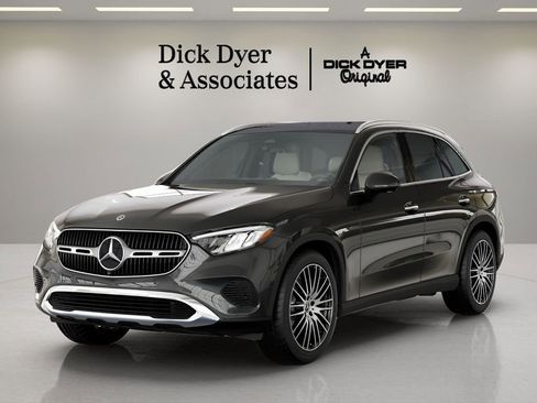 Used 2026 Mercedes-Benz GLC 300 image 30