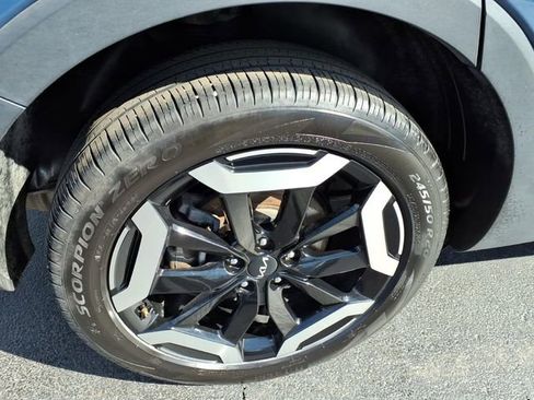 Used 2025 Kia Telluride S AWD/4WD image 5