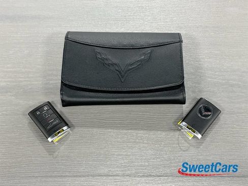 Used 2015 Chevrolet Corvette Z06 w/ 3LZ Preferred Equipment Group RWD image 48