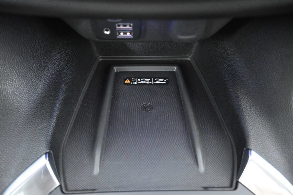Used 2021 Chevrolet Traverse High Country AWD/4WD image 35