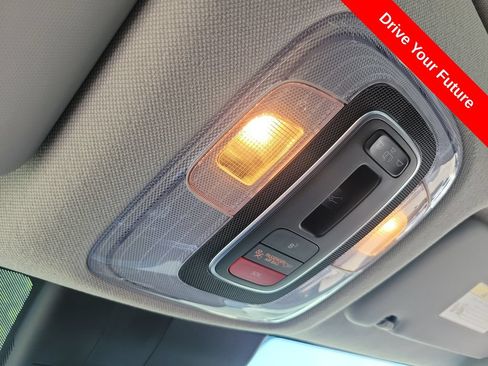 Used 2025 Hyundai Elantra SEL FWD image 15