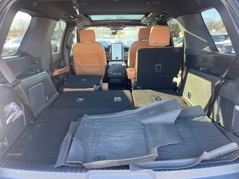 Certified 2022 Ford Expedition Platinum image 26