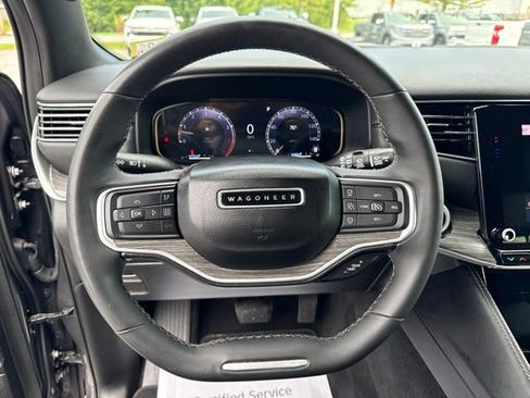 Used 2024 Jeep Wagoneer Series II AWD/4WD image 12