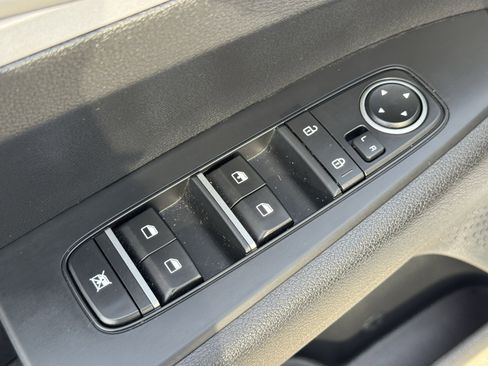 Used 2024 Kia Forte LXS image 24