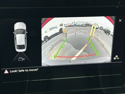 Used 2025 Volkswagen Jetta Sport image 24