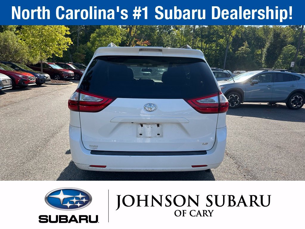 Used 2015 Toyota Sienna LE FWD image 4