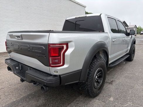 Used 2017 Ford F150 Raptor w/ Equipment Group 802A Luxury AWD/4WD image 2