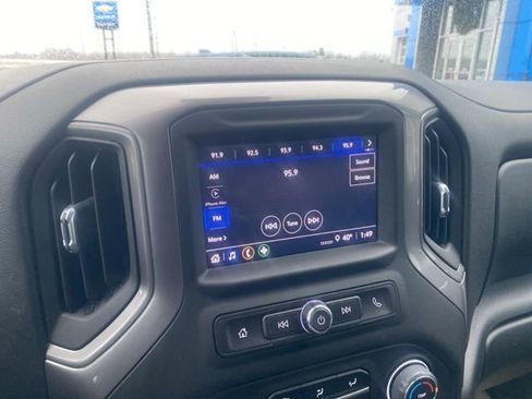 Used 2024 Chevrolet Silverado 1500 Custom image 12