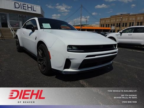 Used 2026 Dodge Charger Scat Pack w/ Blacktop Package AWD/4WD image 1