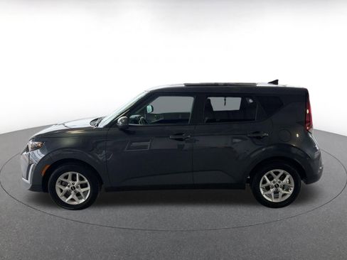 Used 2025 Kia Soul LX w/ LX Technology Package image 10