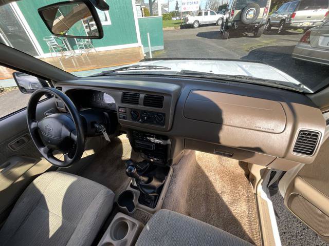 Used 1998 Nissan Frontier XE AWD/4WD image 19