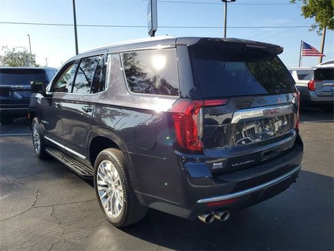 Used 2024 GMC Yukon Denali image 3
