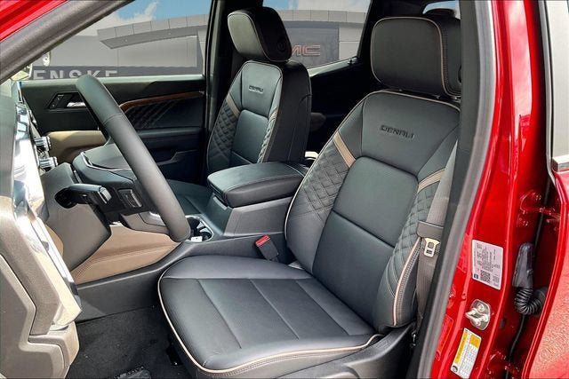 New 2026 GMC Canyon Denali AWD/4WD image 10