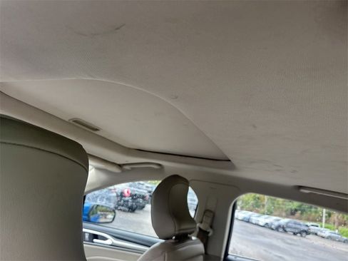 Used 2019 Ford Fusion SEL image 25