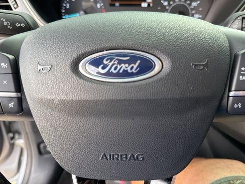 Used 2022 Ford Escape SE w/ Convenience Package image 28