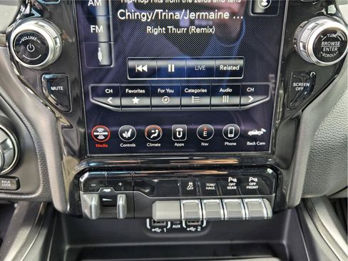 Used 2021 RAM 1500 Rebel w/ Rebel Level 2 Equipment Group AWD/4WD image 17