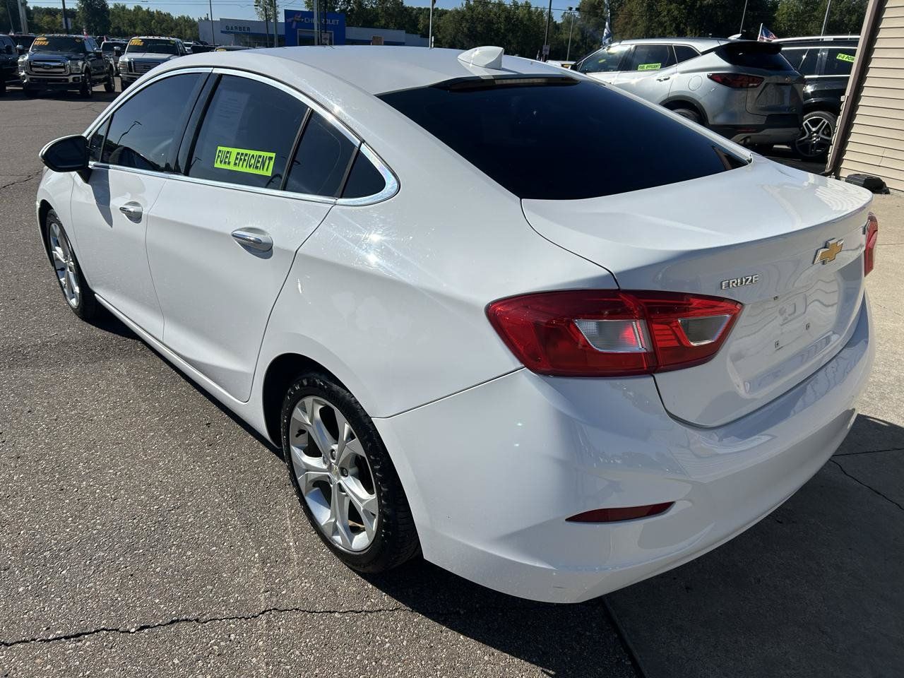 Used 2017 Chevrolet Cruze Premier FWD image 7