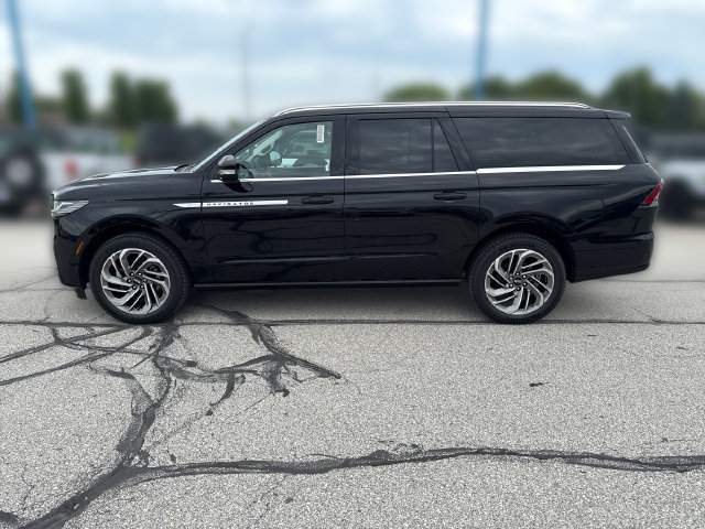 New 2027 Lincoln Navigator L Reserve AWD/4WD image 9