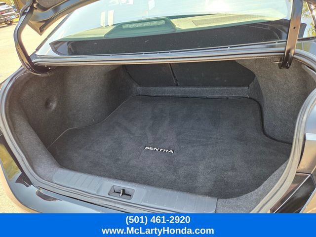 Used 2025 Nissan Sentra SR FWD image 14