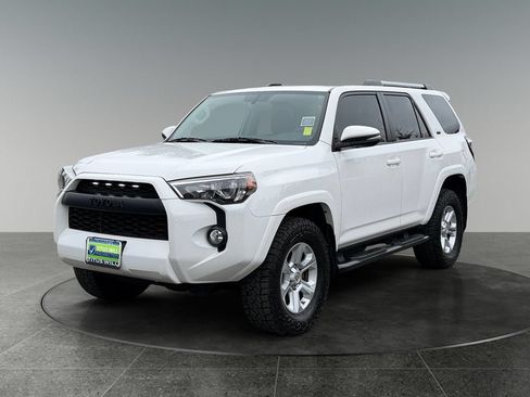 Used 2019 Toyota 4Runner SR5 Premium AWD/4WD image 3