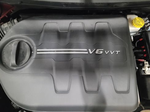 Used 2021 Jeep Cherokee Limited AWD/4WD image 30