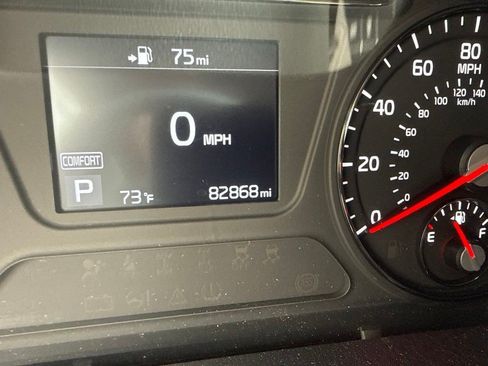 Used 2019 Kia Sorento AWD V6 image 11