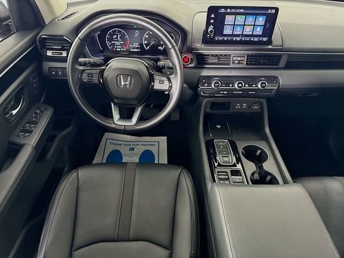 Used 2025 Honda Pilot EX-L image 30