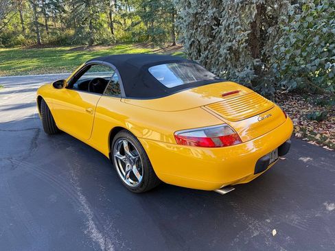 Used 2001 Porsche 911 Cabriolet image 92