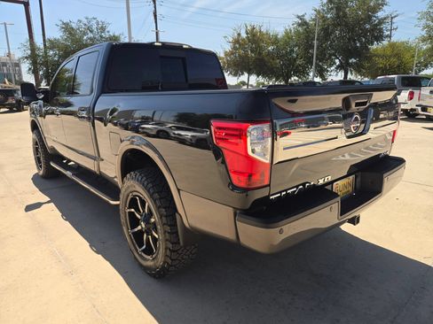 Used 2016 Nissan Titan Platinum Reserve AWD/4WD image 5