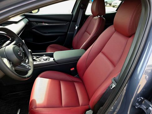 New 2026 MAZDA MAZDA3 Carbon image 17