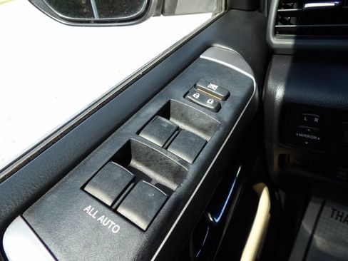 Used 2016 Toyota 4Runner Limited AWD/4WD image 25