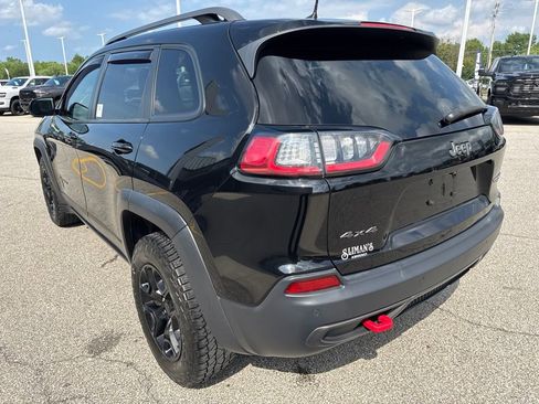 Used 2019 Jeep Cherokee Trailhawk w/ Cold Weather Group AWD/4WD image 7